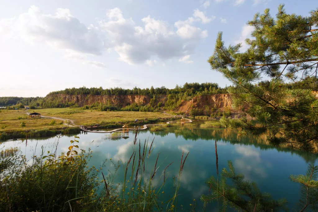 Pohled na polské Maledivy z procházky po lomu.