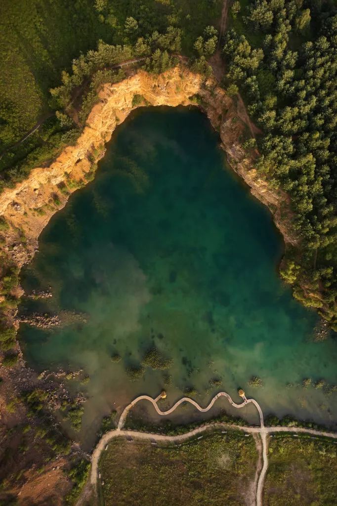 Pohled z dronu na Maledivy v Jaworznu.