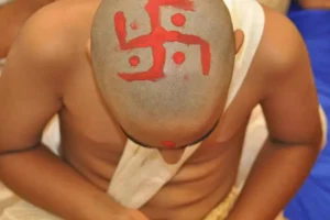 Svastika vs. hákový kříž (Hakenkreuz)